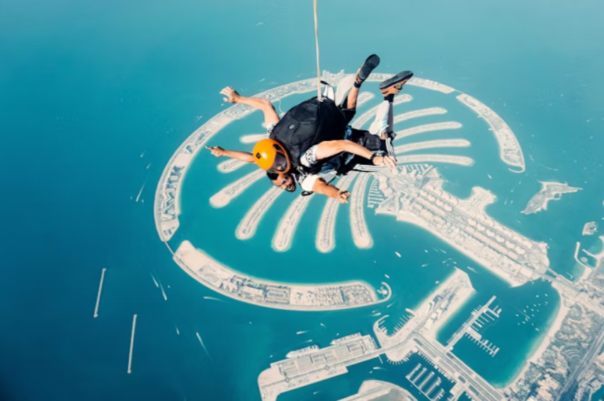 Skydive Dubai: Experience Tandem Skydiving at The Palm Drop Zone
